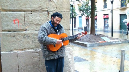 músico-callejero-donostia