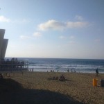 La terraza del People encima de la playa